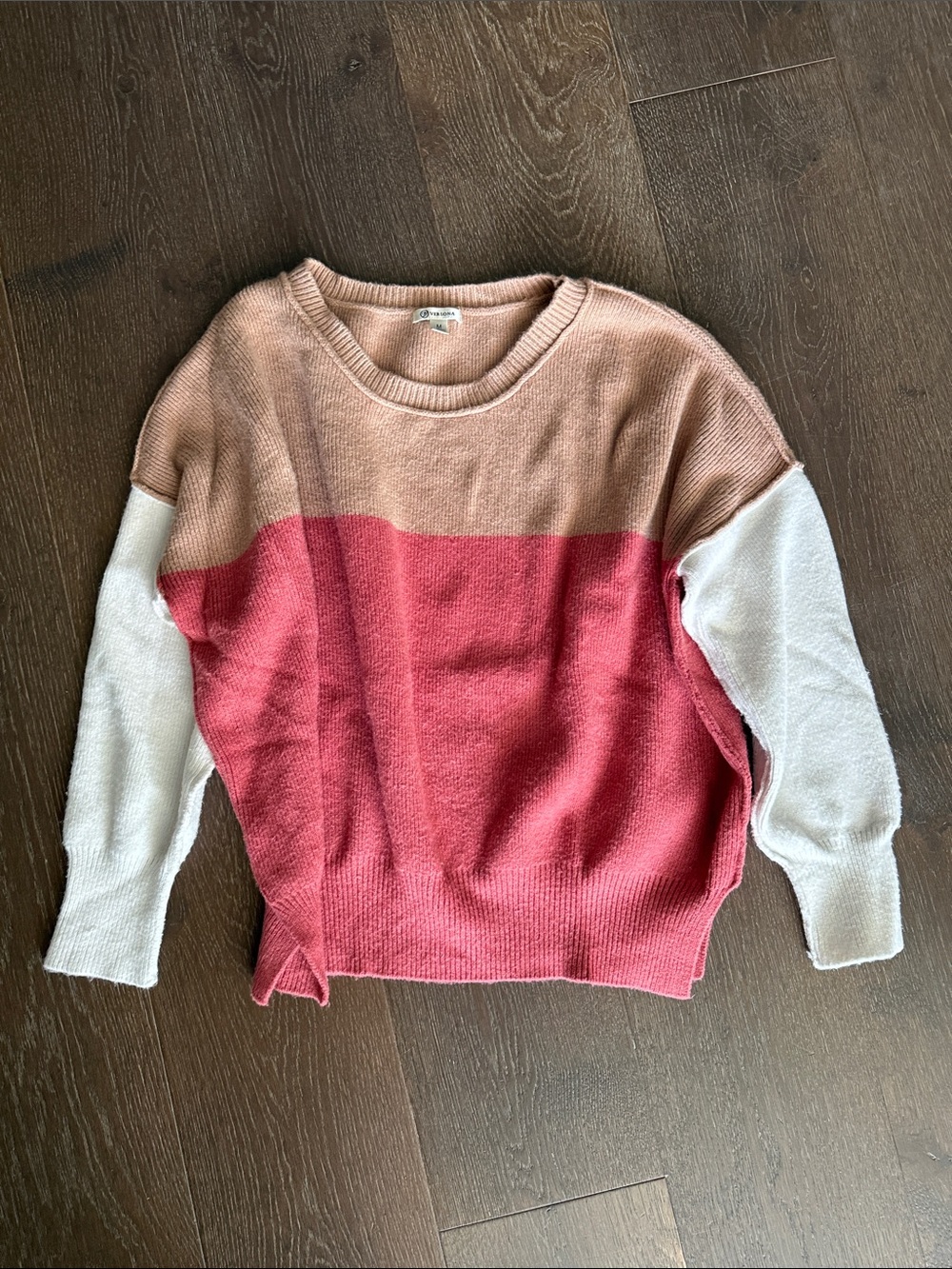 Versona Colorblock Crewneck Sweater